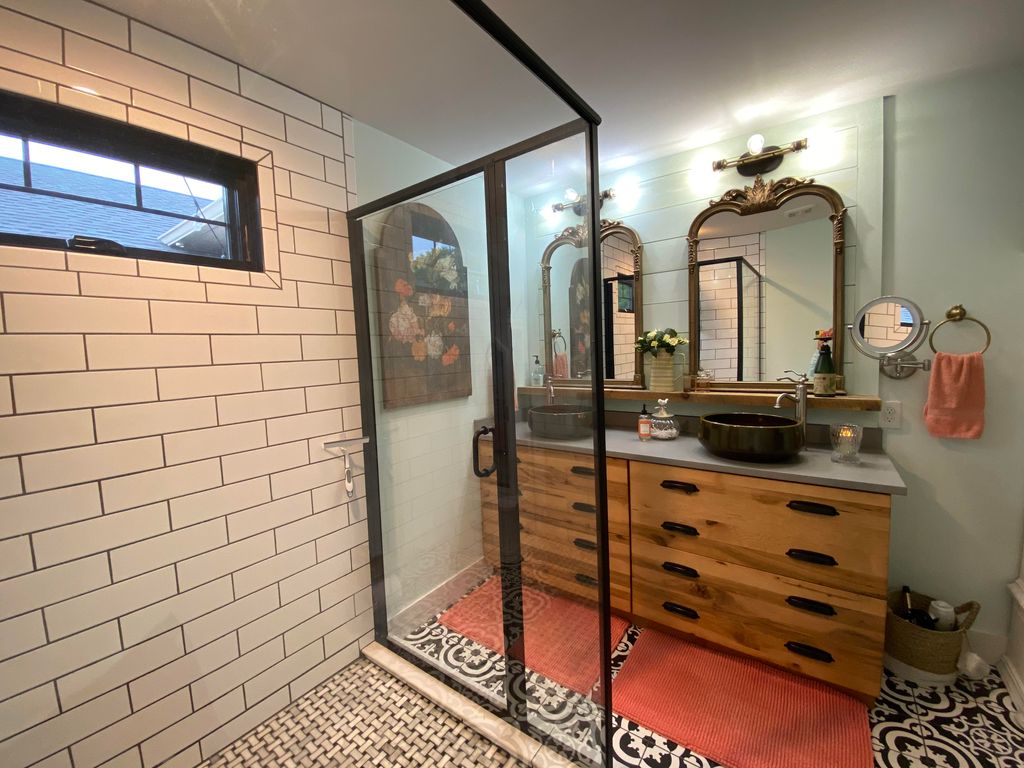 Custom Home #1 — photo 26