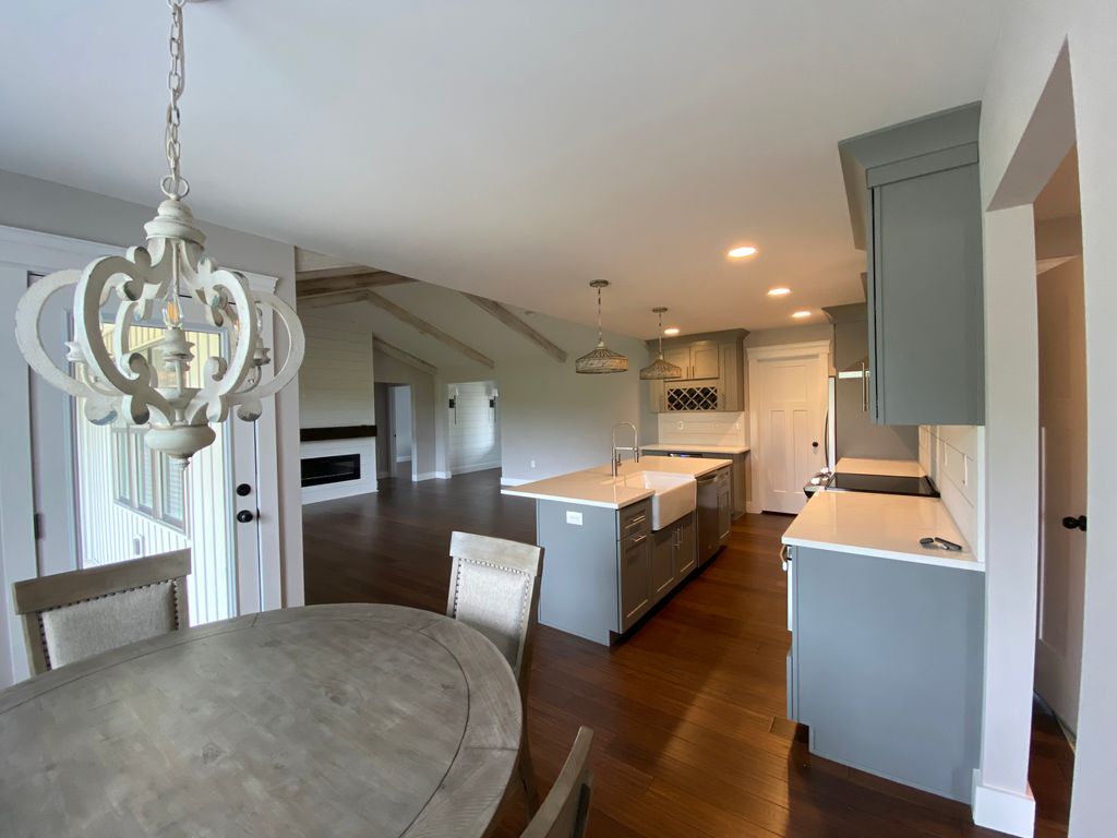 Custom Home #21 — photo 12