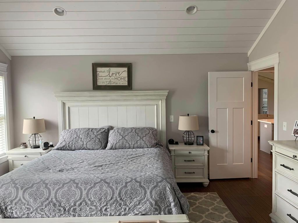 Custom Home #21 — photo 13