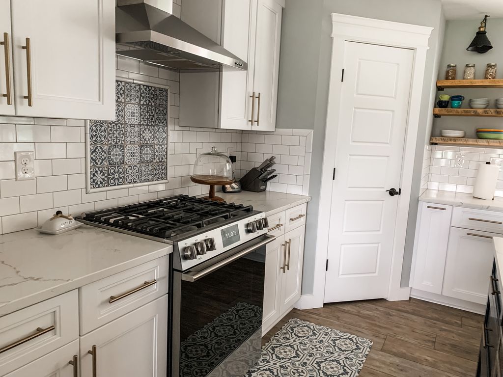 Custom Home #23 — photo 12