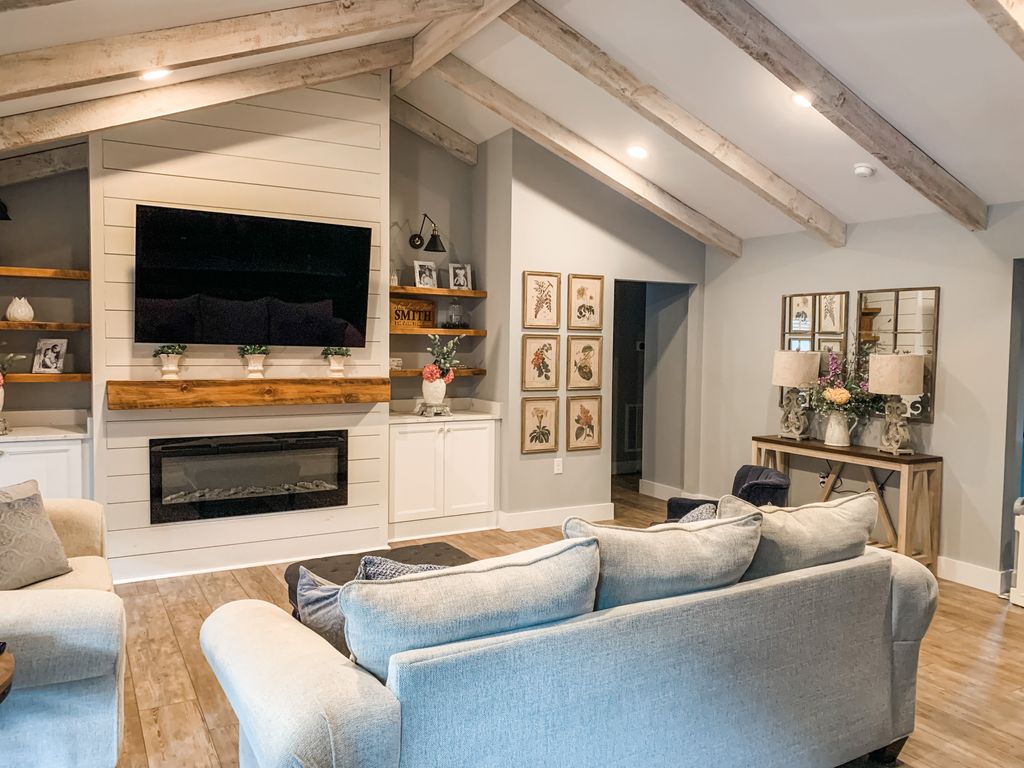 Custom Home #23 — photo 15