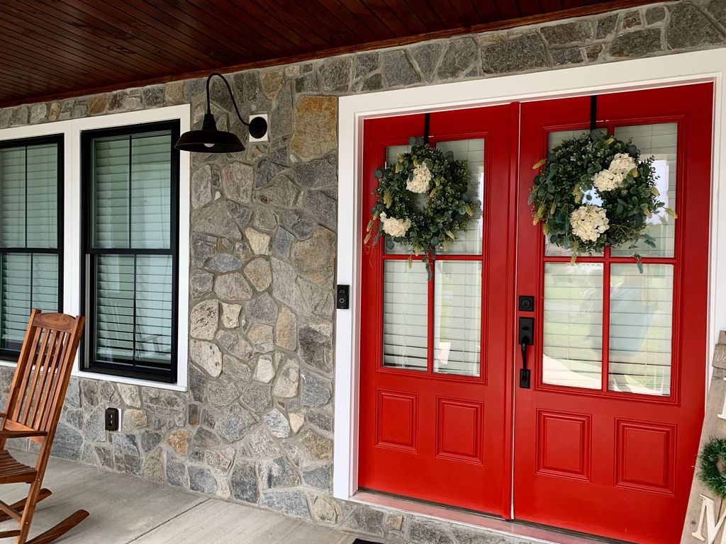 Custom Home #23 — photo 3